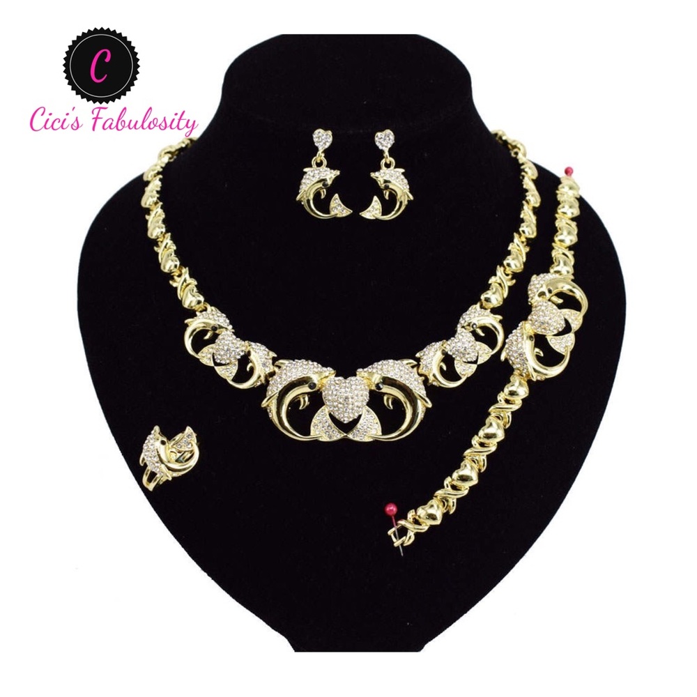 Dolphin & Hearts XOXO Jewelry Set